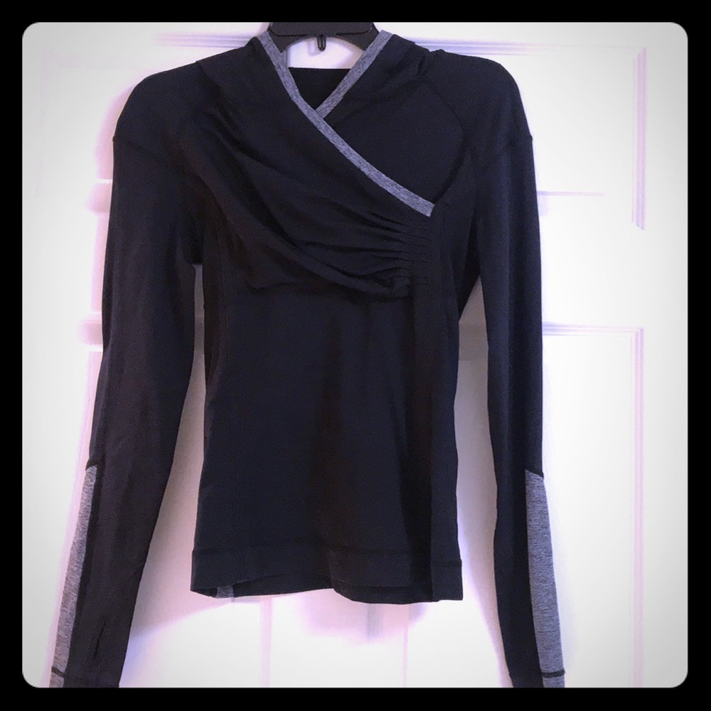 NWOT Lululemon pullover